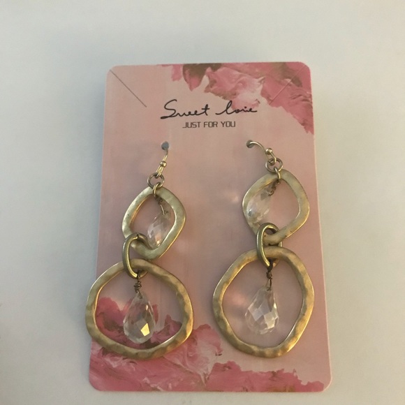 Jewelry - Beautiful Gold earrings